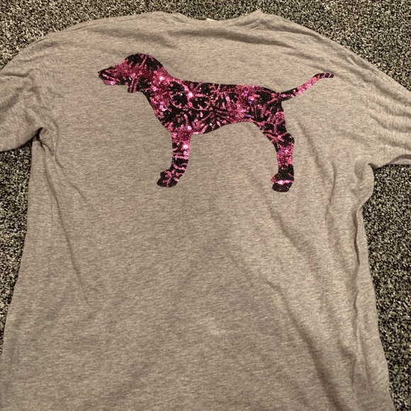 PINK vs long sleeve shirts - Picture 4 of 5